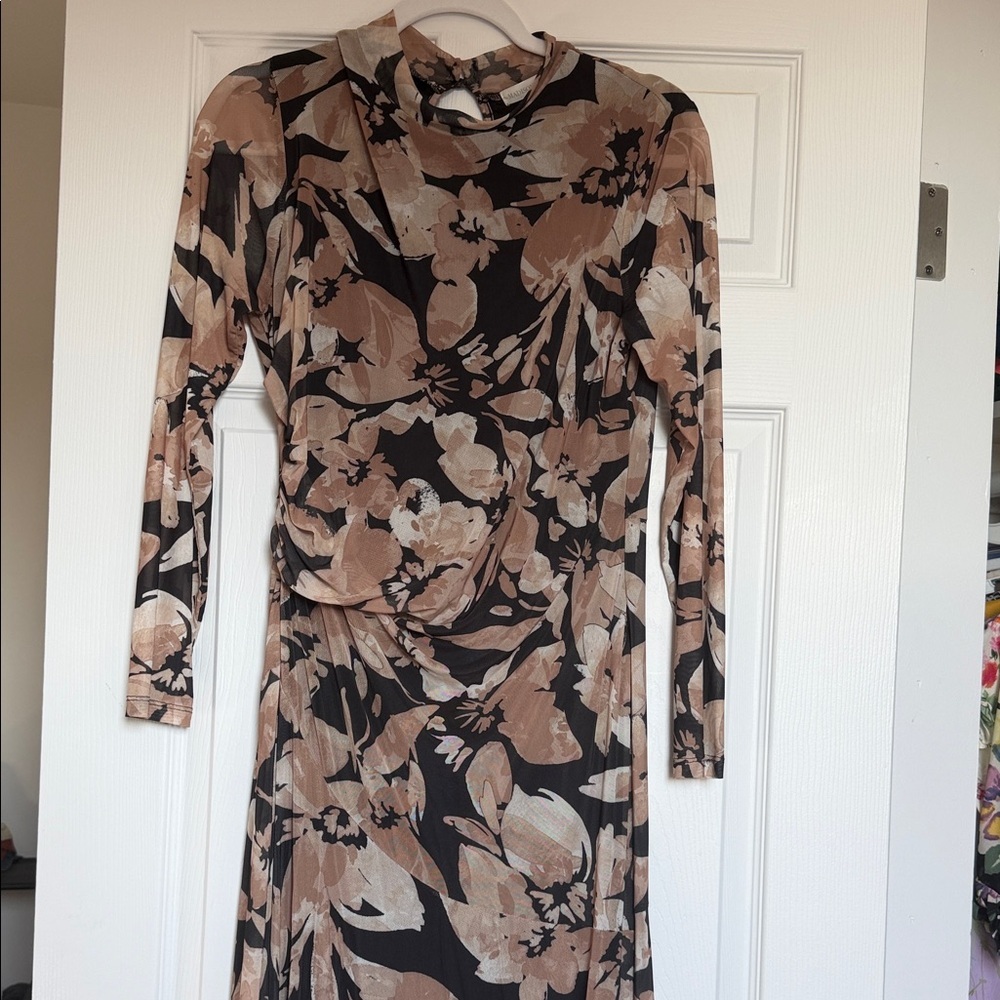 Madison + Hudson Elegant Floral Long Sleeve Dress size M